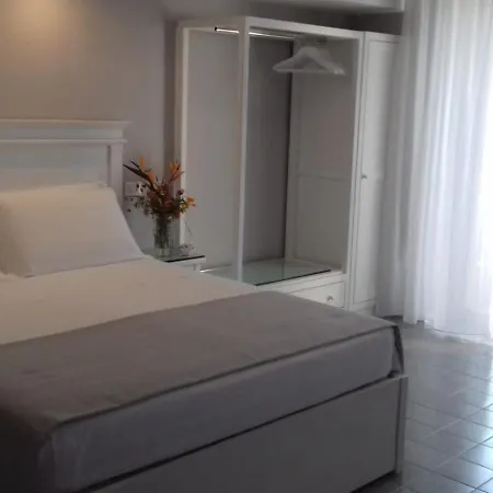 Residenza Corallina 特罗佩阿