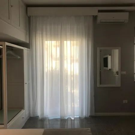 Residenza Corallina 招待所 特罗佩阿