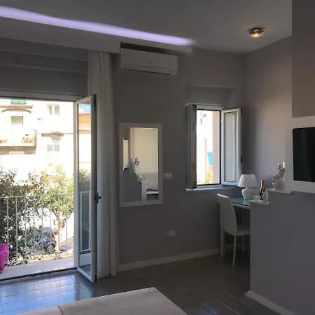 Affittacamere Residenza Corallina 4*